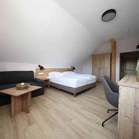 ホテル Karczma Szelagowka ベンギエルスカ・グルカ